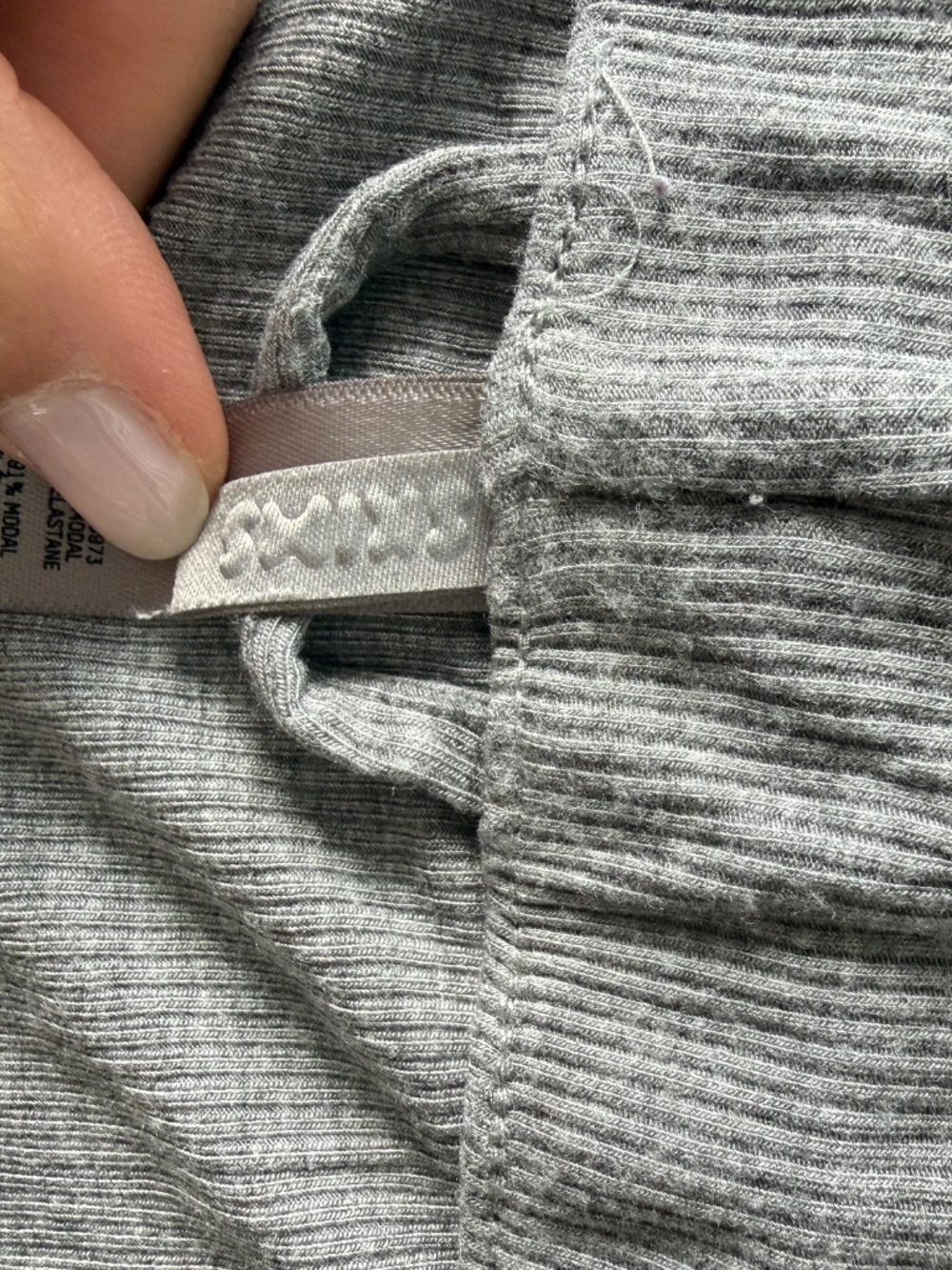 SKIMS Gray Ribbed Pjs - Picture 15 of 16